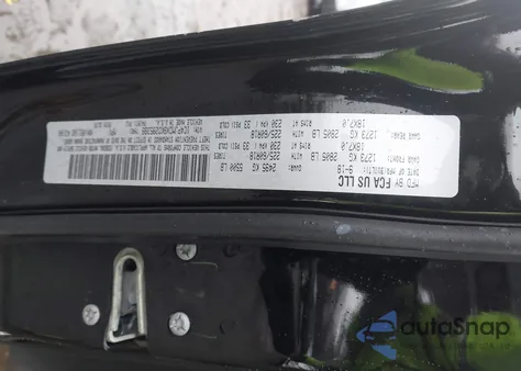 2019 Jeep Cherokee Limited 4X4 from USA, damaged, VIN 1C4PJMDX8KD295399